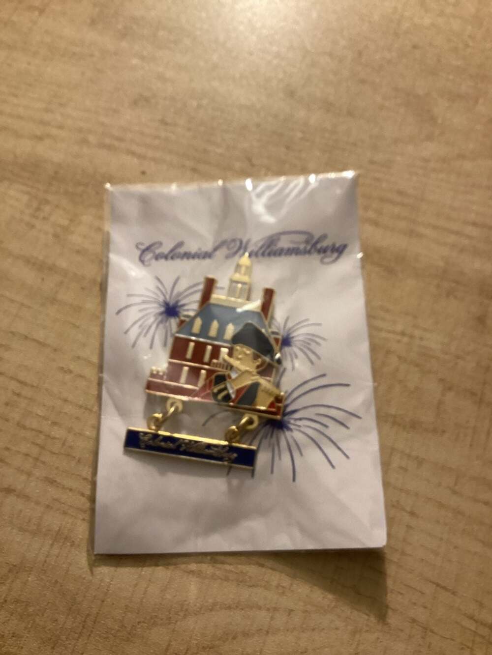 Colonial Williamsburg Capitol with a Fife Player Souvenir Lapel Pin